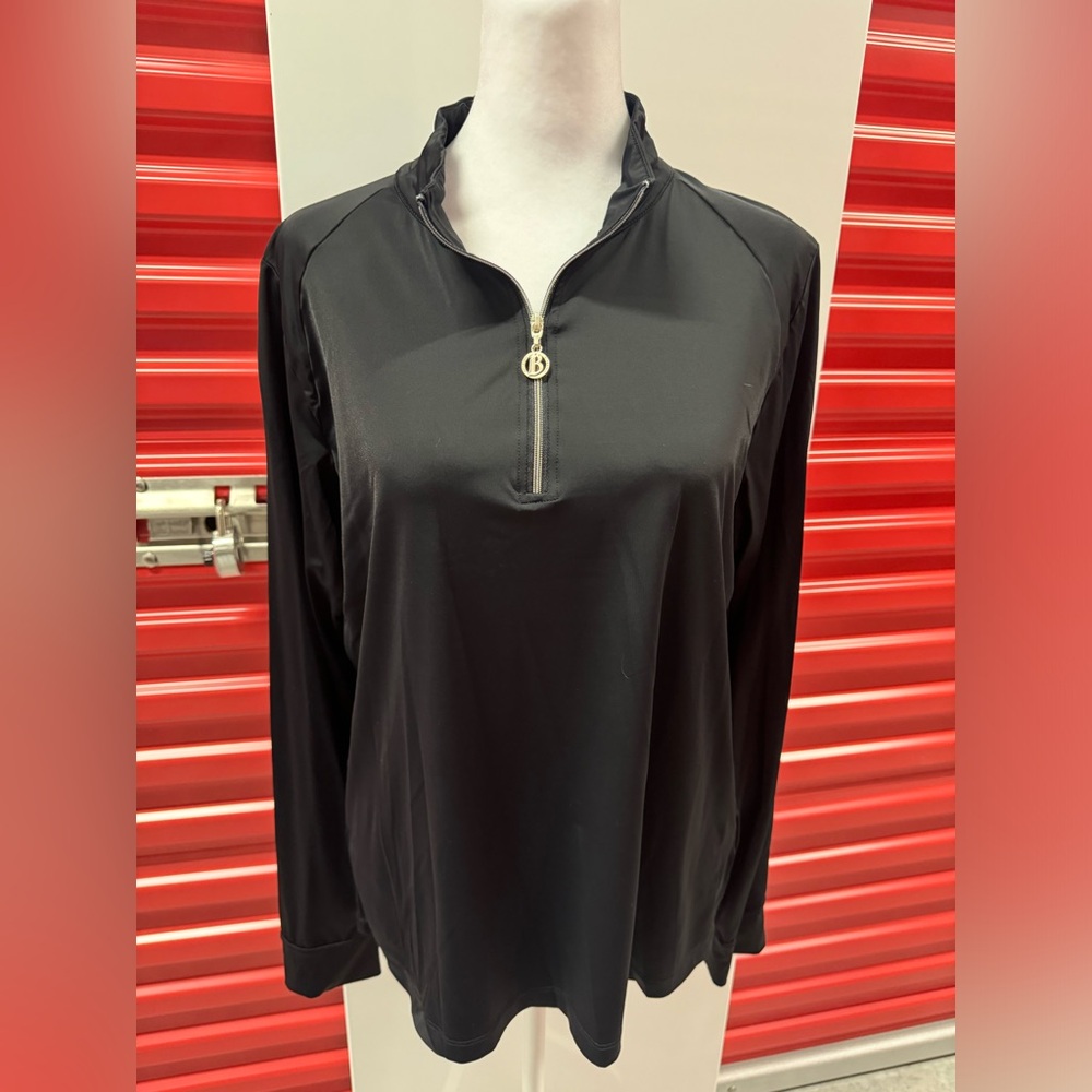 B// vertigo woman’s and show shirt